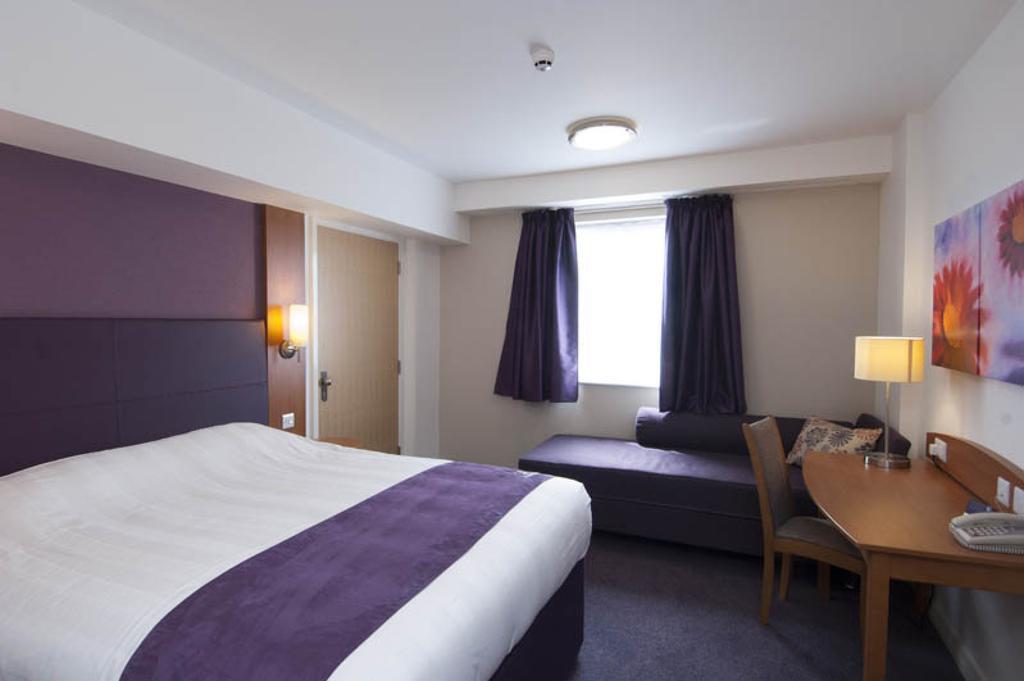Premier Inn Dundee West Zimmer foto