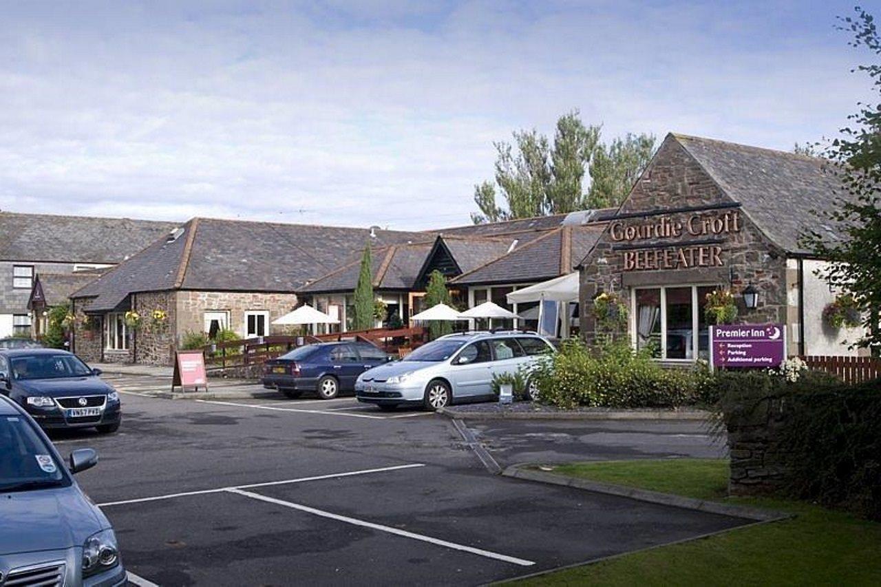 Premier Inn Dundee West Exterior foto